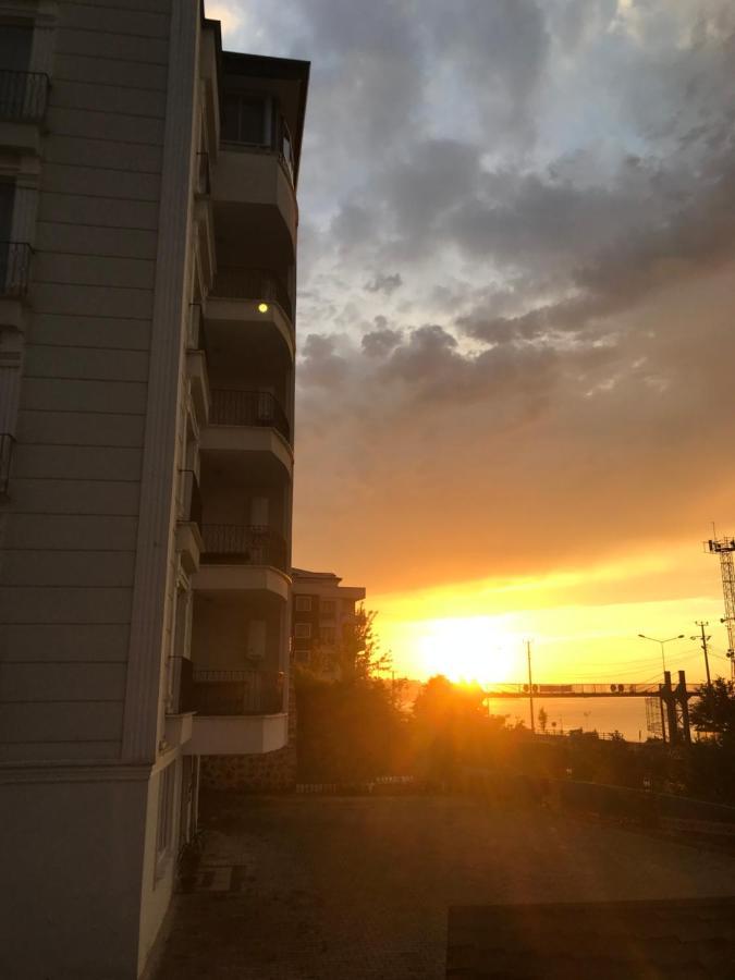 Black Rose Aparthotel Kasustu Luaran gambar